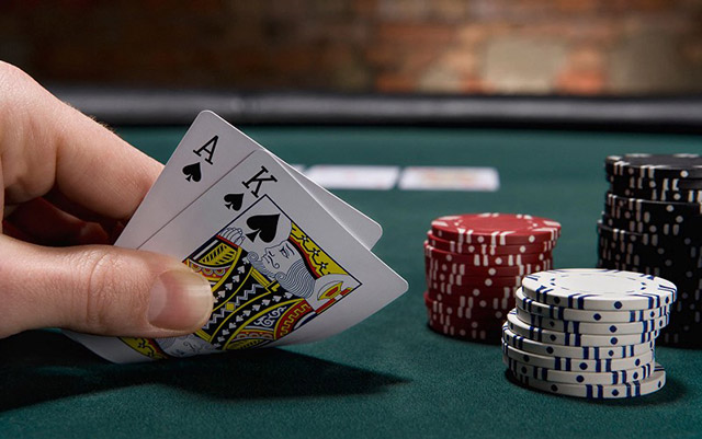 Bộ poker bao nhiêu lá? Tất tần tật thông tin bạn cần biết